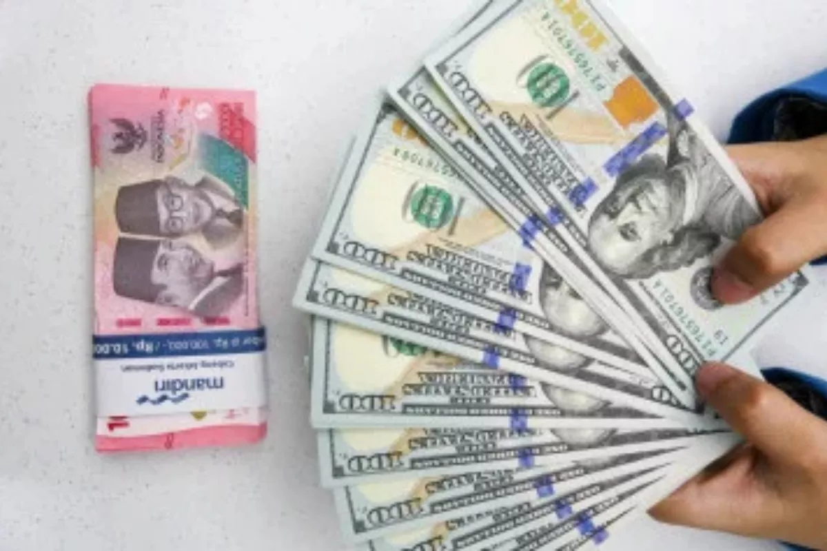 Rupiah Menguat ke Rp17.730 per Dolar AS Jelang Akhir Pekan