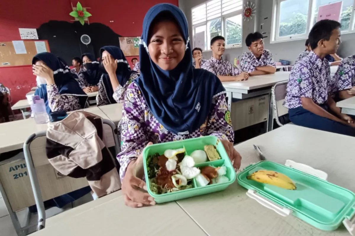 DPR Dukung Evaluasi Program Makan Bergizi Gratis bagi Siswa SMA