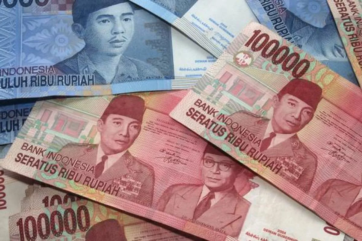 Rupiah Tertekan ke Rp 17.725 per Dollar AS Usai Kenaikan Suku Bunga The Fed
