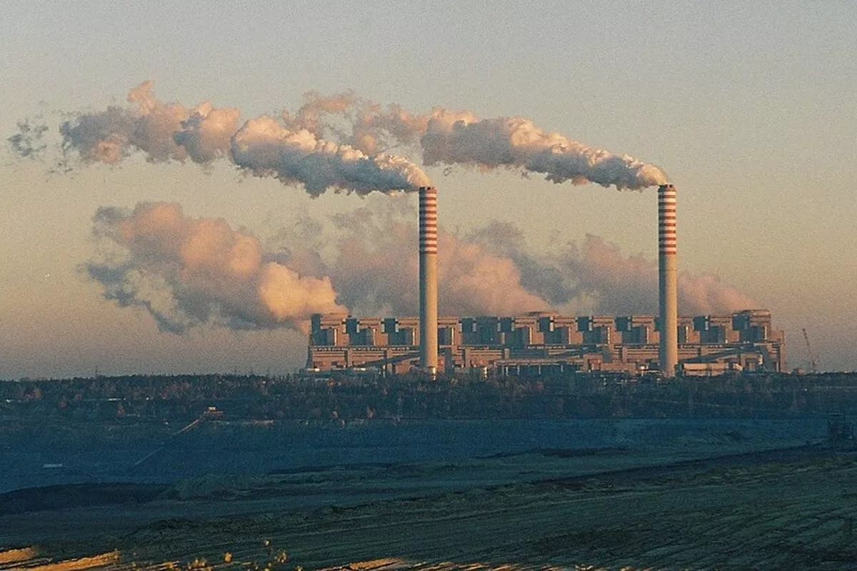 Dampak Gejolak Global: Urgensi Transisi Energi Bersih Nasional