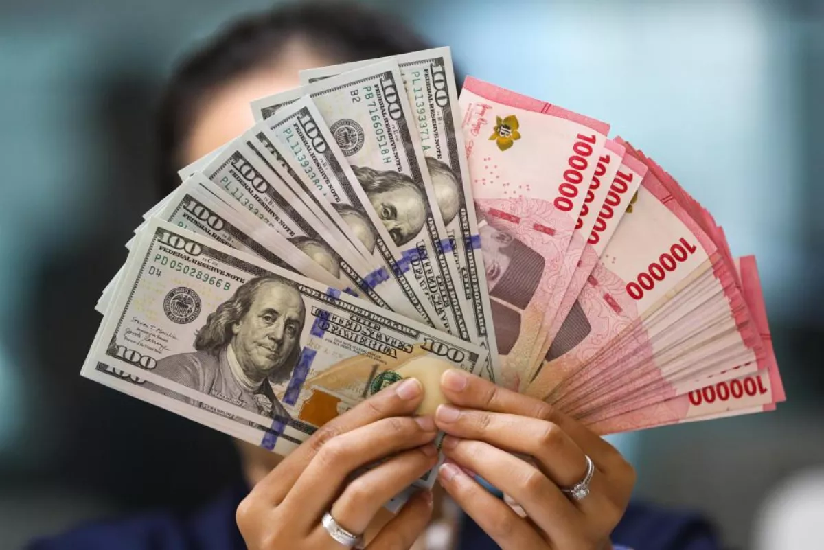 Analisis Kurs Rupiah Terhadap Dolar AS Pada Perdagangan Senin