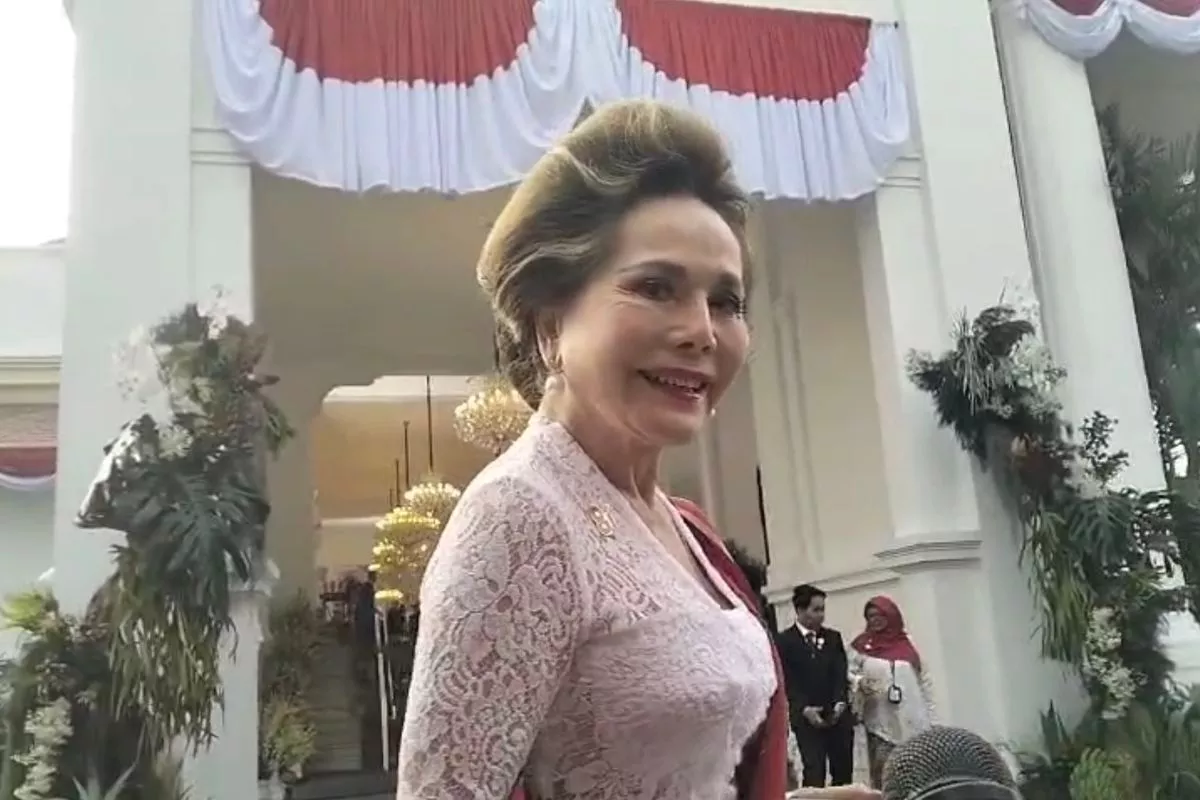 Hadiri HUT ke-81 RI, Ratna Sari Dewi Kaget Perubahan Istana Negara