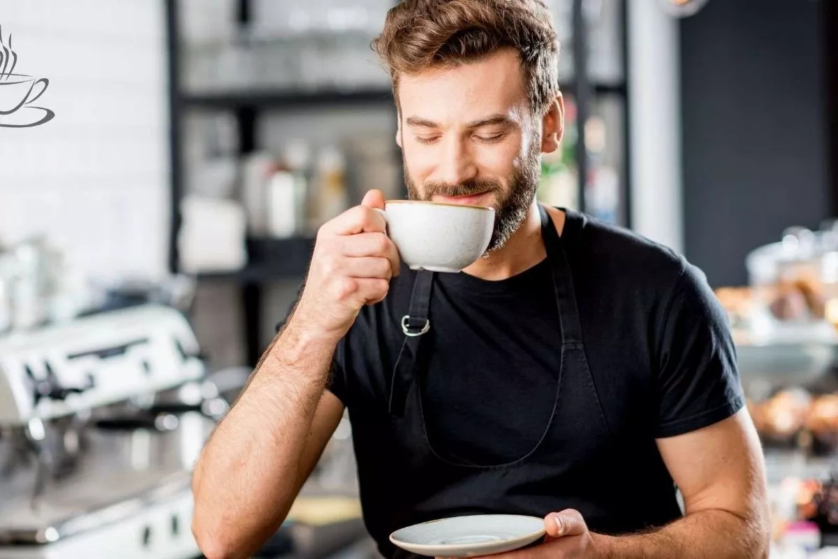 Minum Kopi Tiap Hari: Apa Dampaknya bagi Kesehatan Tubuh Kita?