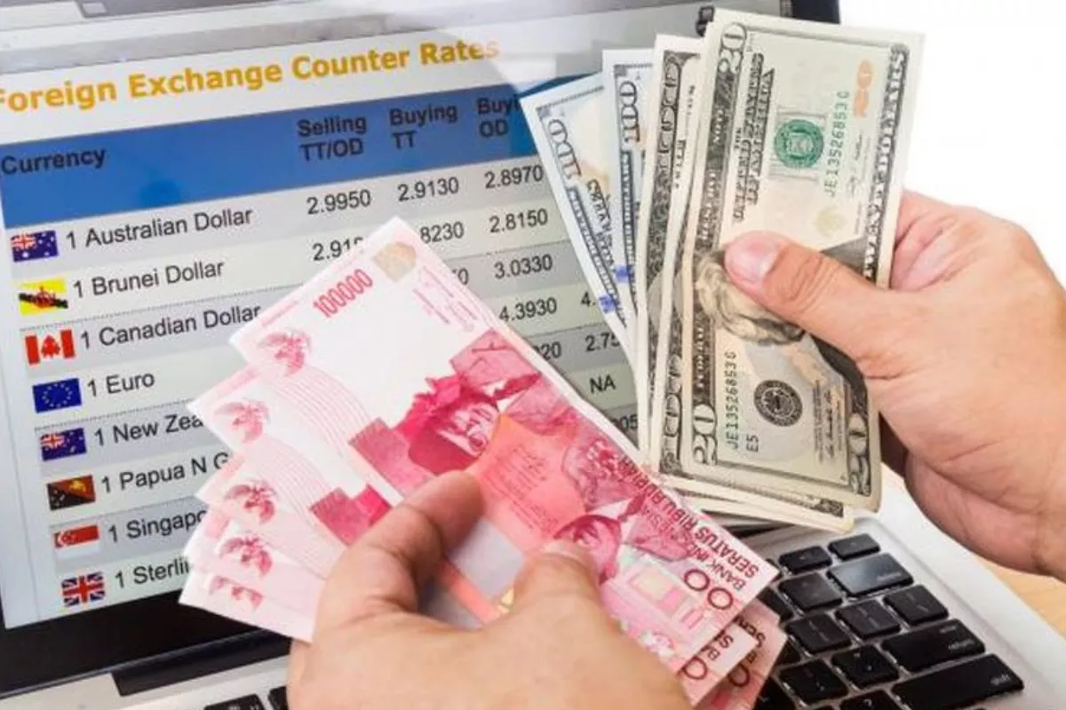 Rupiah Melemah 0,12 Persen Dolar Amerika Serikat Sentuh Rp17.970