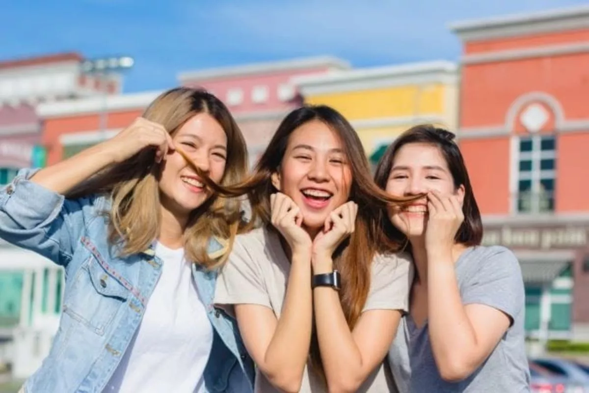 Tips Membangun Hubungan Persahabatan Sehat dan Saling Menghormati