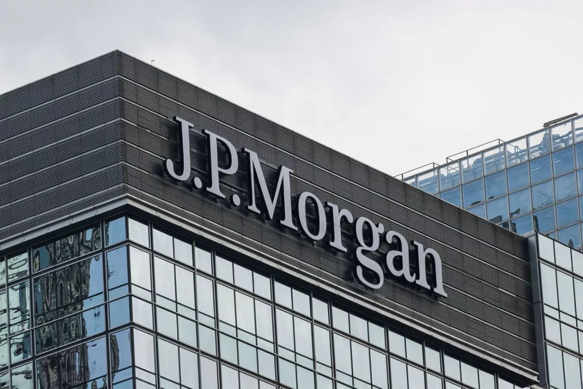 JPMorgan Beri Rating Overweight, Target Saham Salesforce 250 Dolar AS