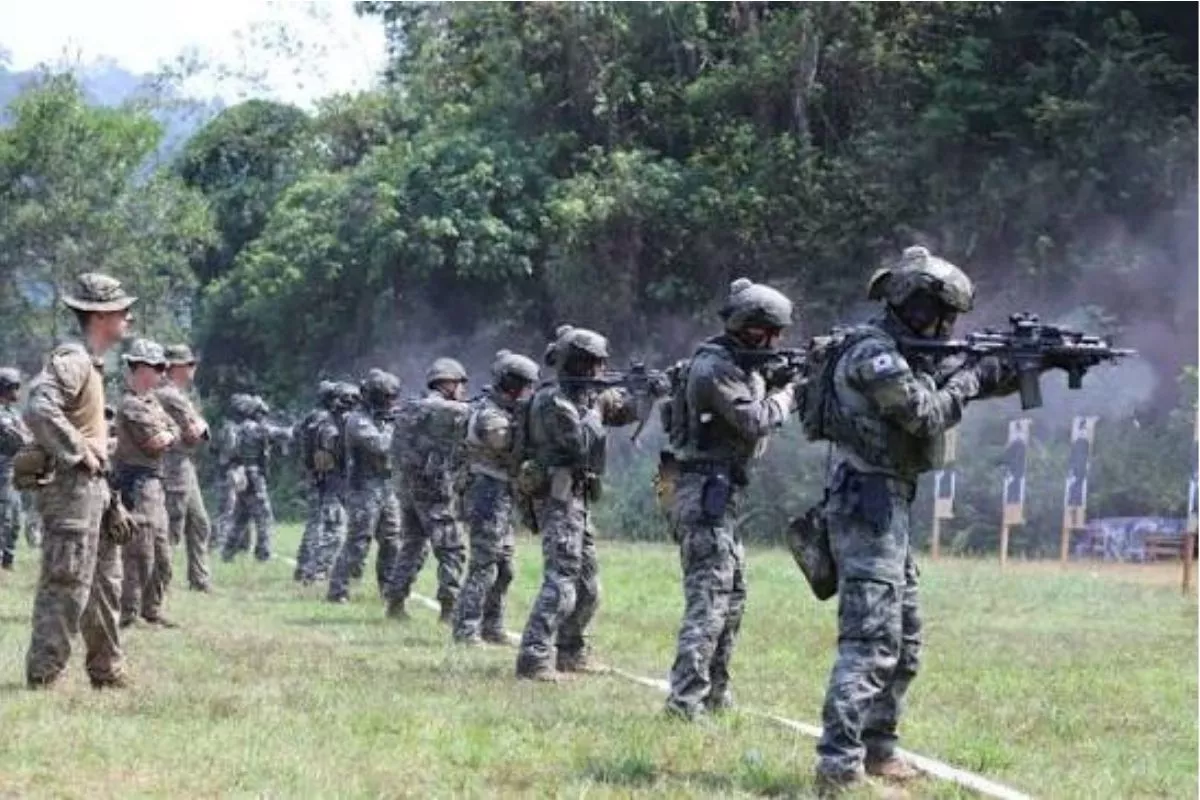 Prajurit Empat Korps Marinir Asah Kemampuan Menembak di SGS 2026