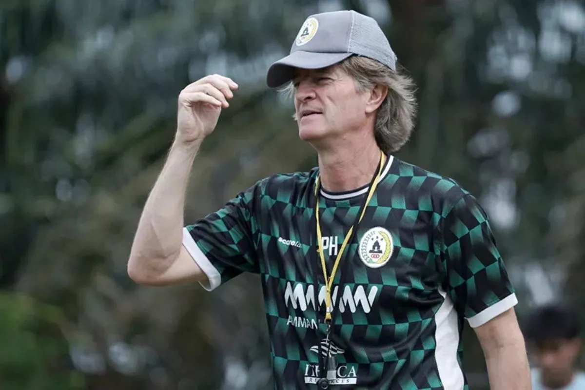 Pelatih PSS Sleman Pieter Huistra Terkesan Performa Penggawa Muda