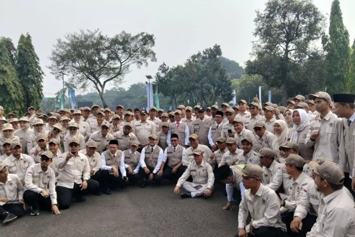 Menhaj Irfan Ingatkan Petugas untuk Melayani Jemaah Haji dengan Baik