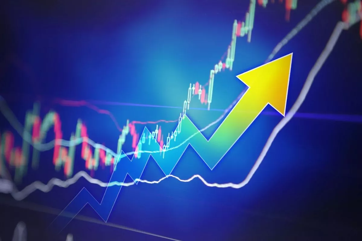 Sesi Pertama IHSG Menguat ke 5.943, Cadangan Devisa Indonesia Naik Tipis