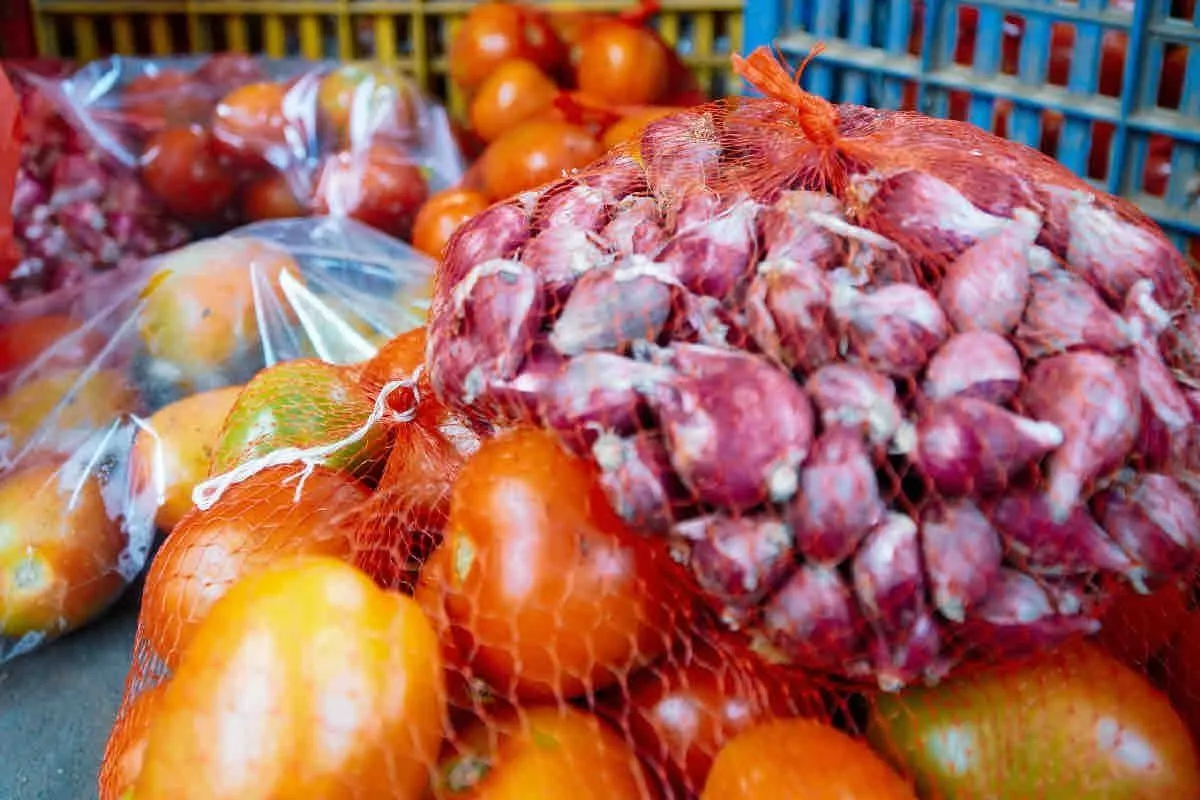 Rincian Harga Pangan Terbaru: Bawang Merah Mencapai Rp40.450 per Kg