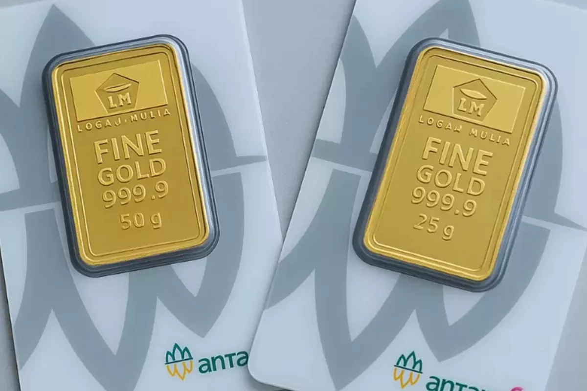 Harga Emas Antam Turun Jadi Rp2.673.000 per Gram Jumat Ini