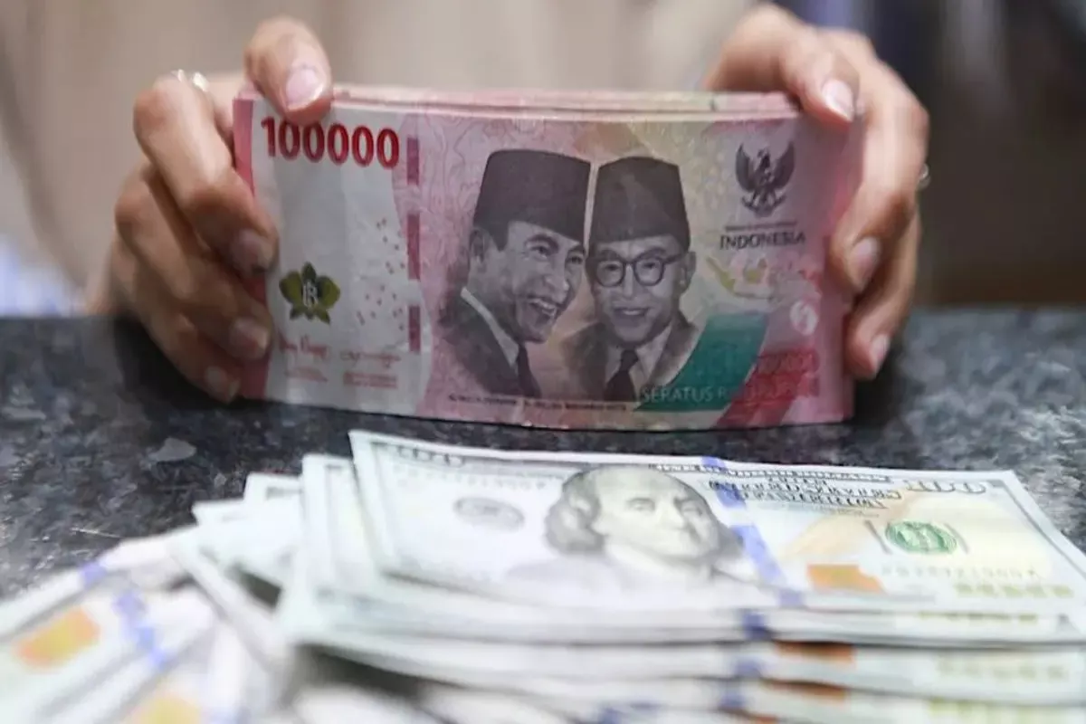 APBN 2026 Terancam Gejolak Minyak Saat Rupiah Loyo ke Rp17.353