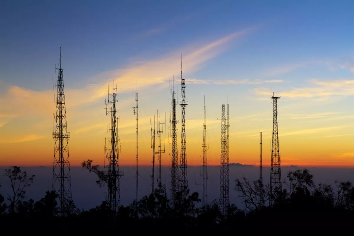 Strategi Perluasan TOWR: Fokus ke Pusat Data dan Energi Terbarukan