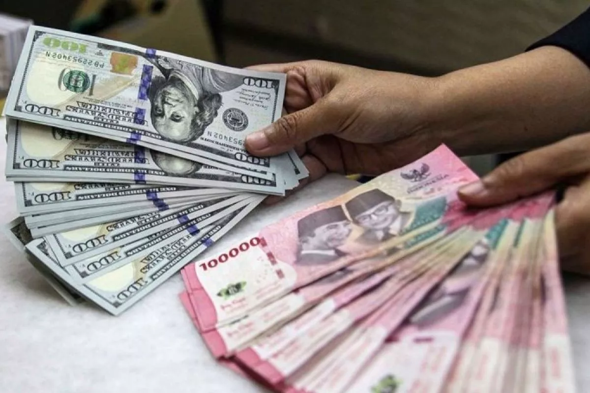 Perry Warjiyo Mundur, Rupiah Loyo ke Rp18.009 per Dolar AS