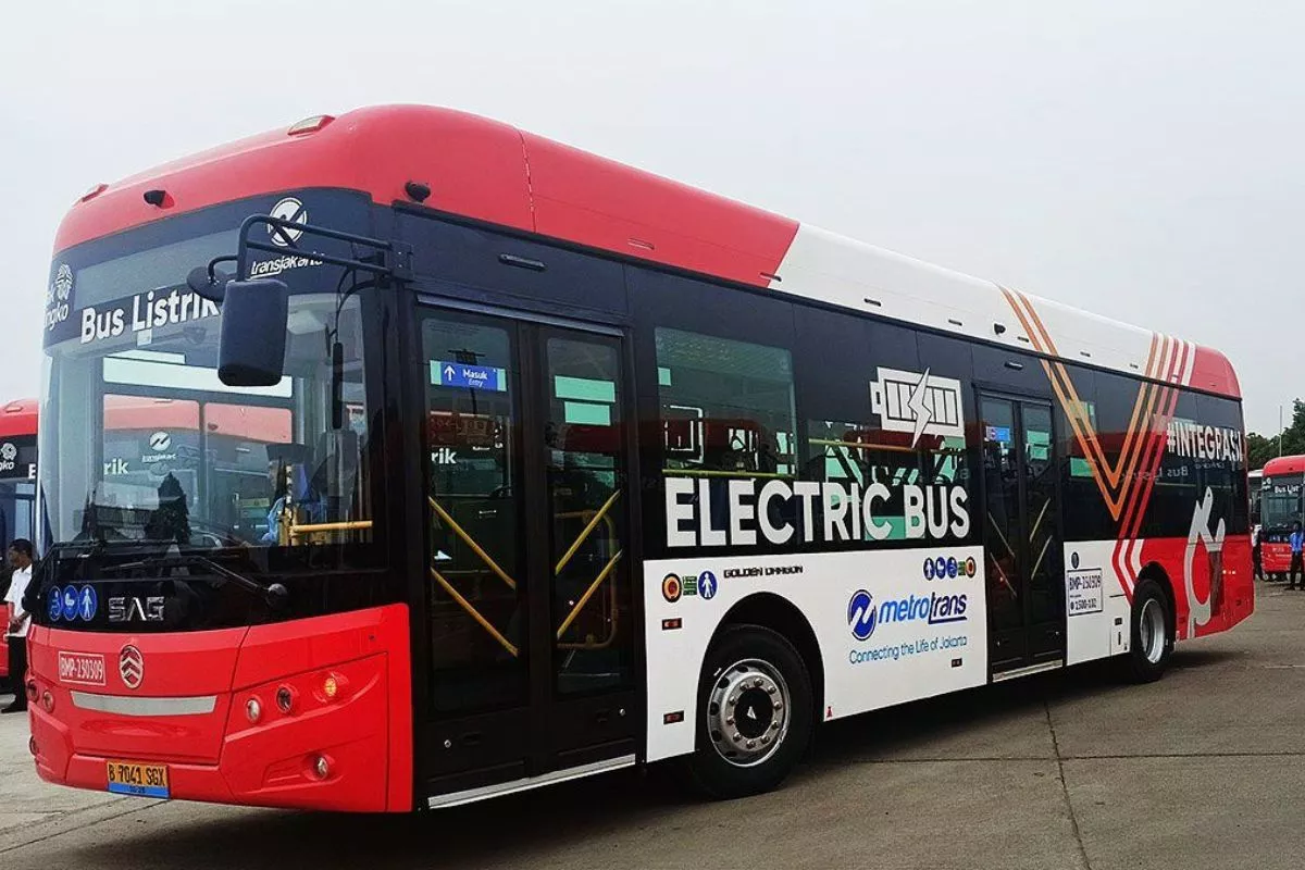 Pramono Patok 10.000 Bus Listrik Beroperasi di Jakarta pada 2030