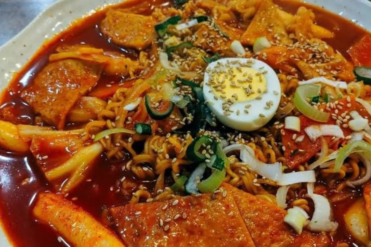 Benarkah Makanan Pedas Bisa Membantu Membakar Kalori Dalam Tubuh