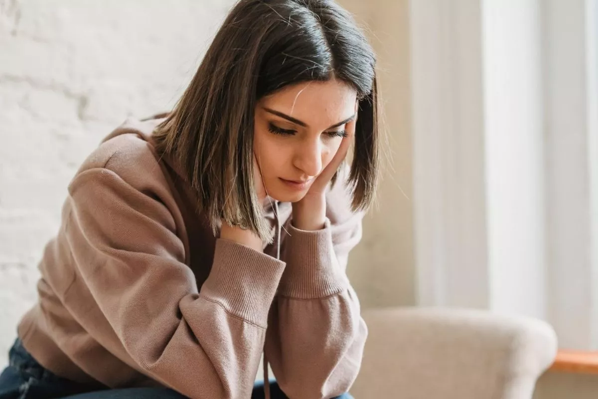 Ciri Orang Hopeless Romantic yang Rentan Terjebak Hubungan Buruk
