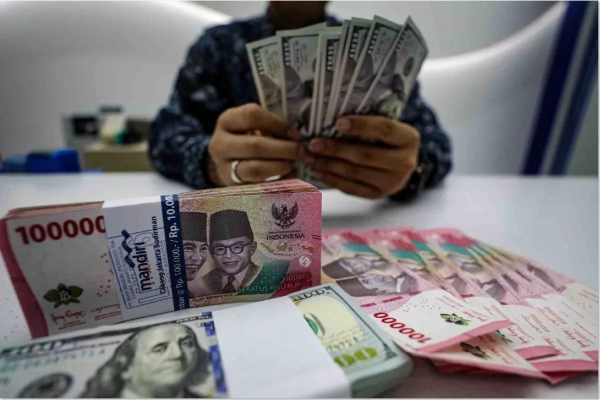 Analisis Pergerakan Kurs Rupiah Kontra Dolar AS