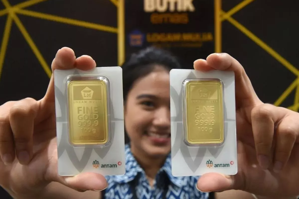 Harga Emas Antam Hari Ini Melemah Rp 4.000 Menjadi Rp 2,599 Juta Per Gram