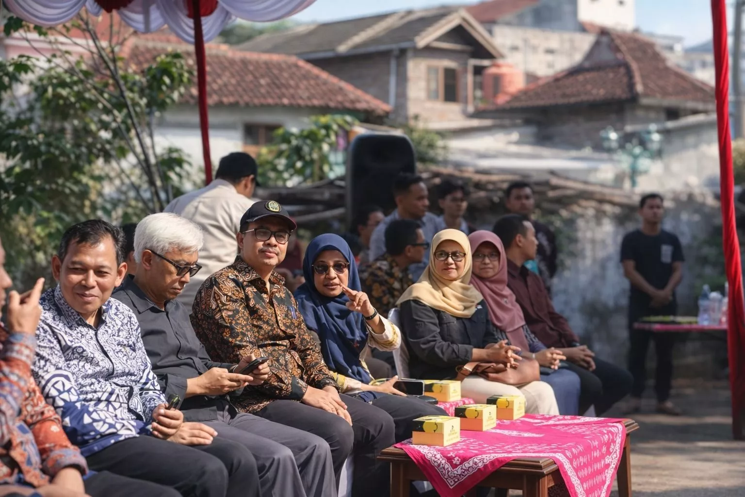 Hasto Wardoyo Mulai Proyek Peningkatan Pemukiman di Kampung Lampion