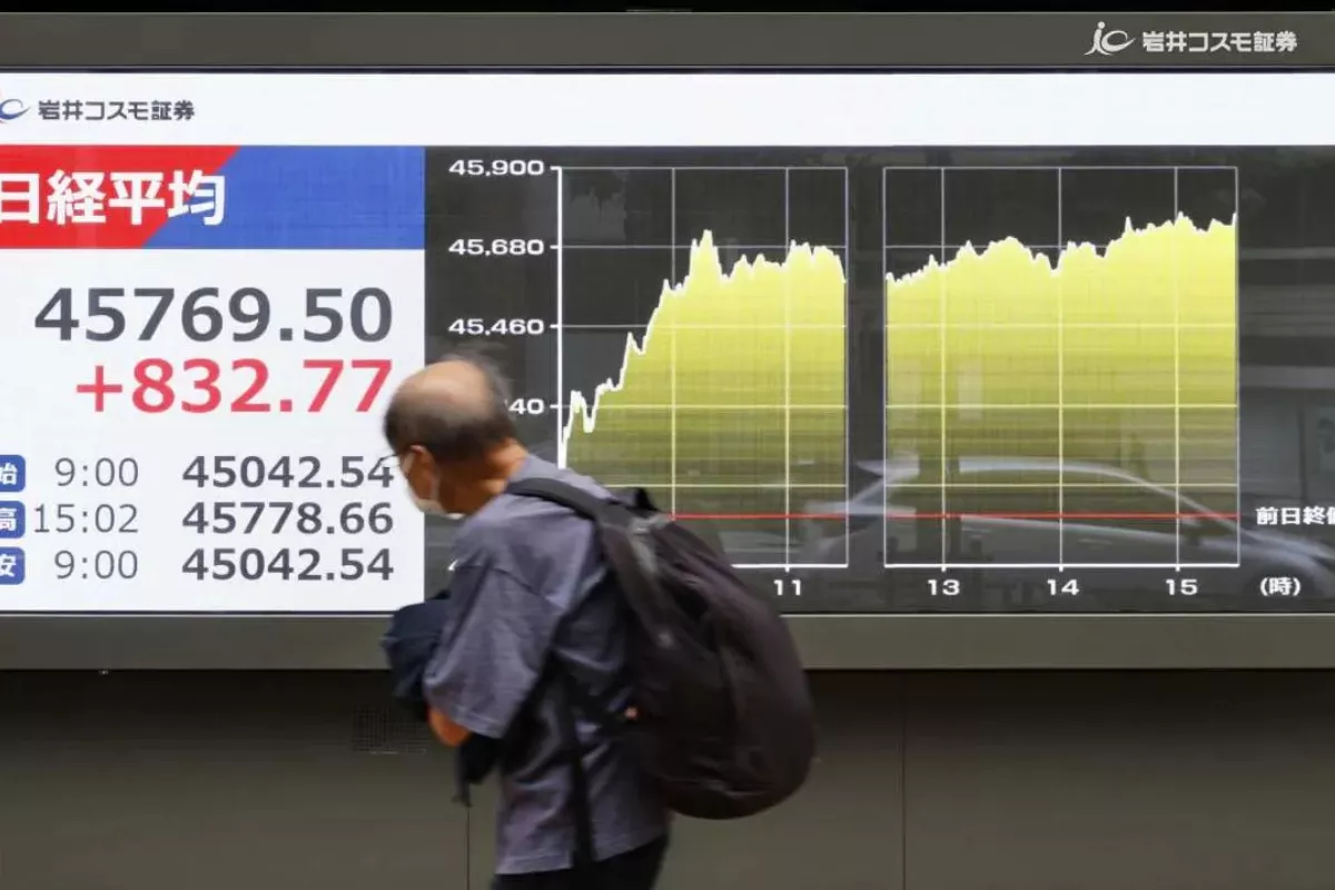 Produsen Chip Dorong Saham Asia, Harga Minyak dan Fed Diwaspadai
