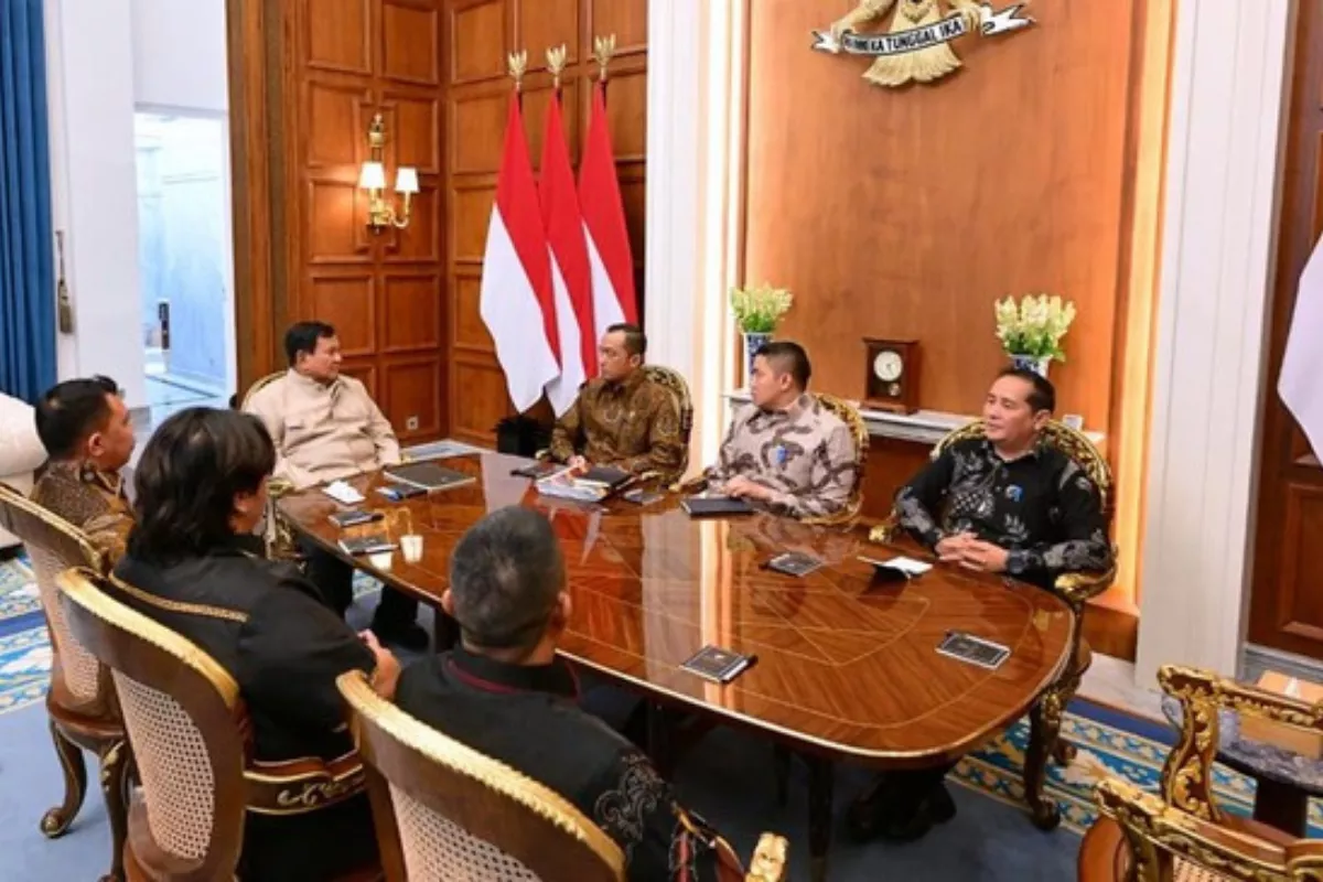 Presiden Instruksikan Pembangunan Infrastruktur untuk Suku Dayak
