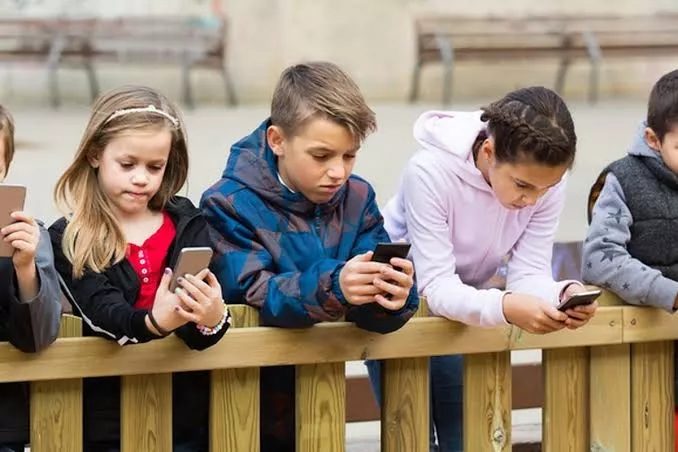 Psikolog Bagikan Solusi Hadapi Anak Mengamuk karena Masalah Gadget