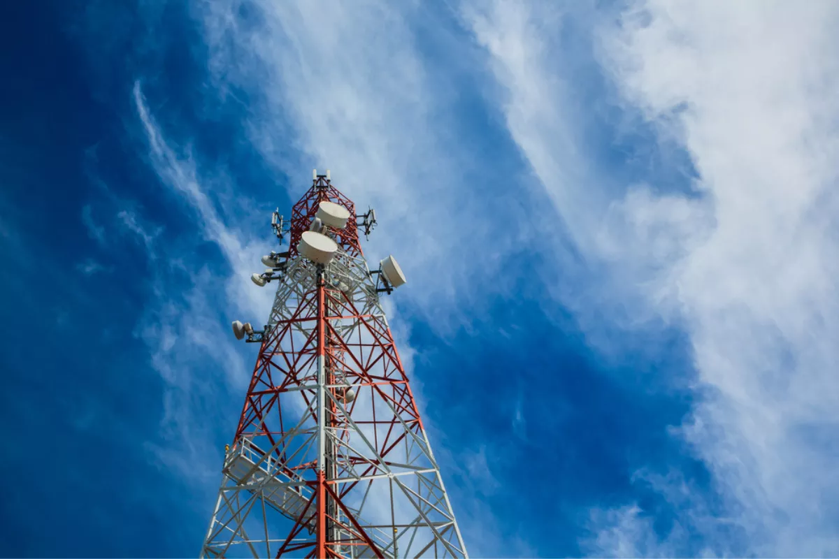 Saham Sektor Telekomunikasi Dinilai Murah, EXCL Jadi Pilihan Utama