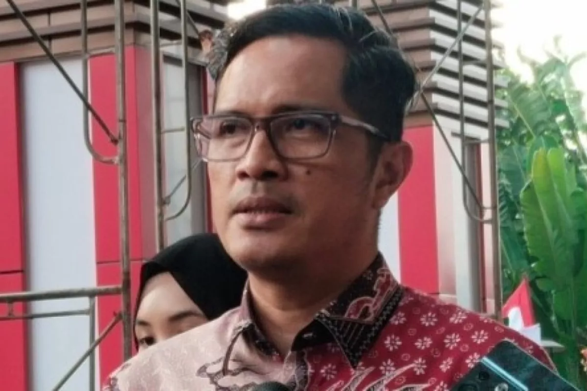 Kuasa Hukum Eks Jampidsus Tantang Kejagung Ungkap Pemilik 74 Kg Emas!