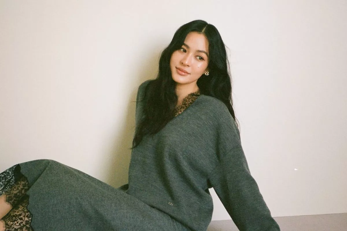 Aktris Thailand Lingling Kwong Raih Wanita Tercantik 2026