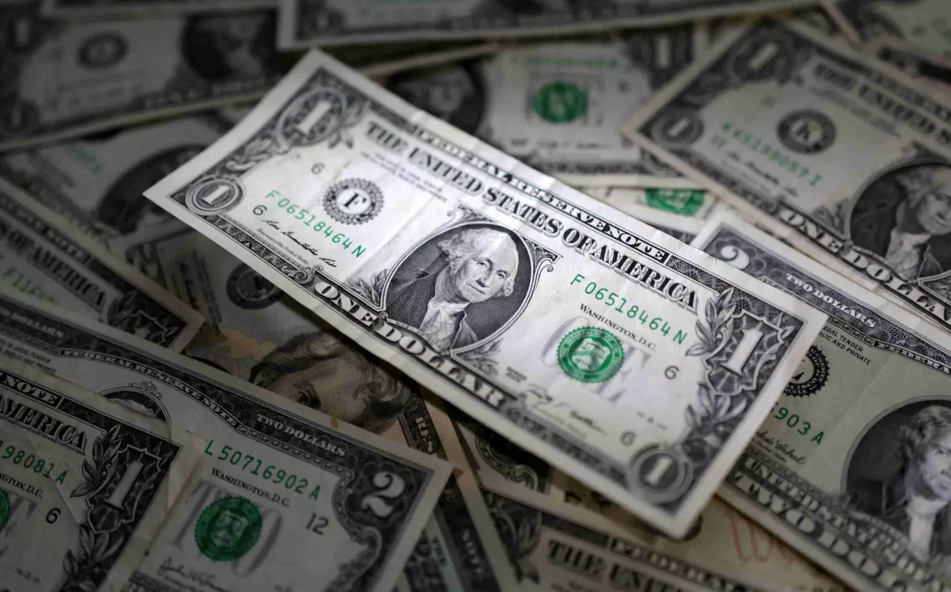 Kurs Dolar Turun Tipis di Tengah Stabilitas Geopolitik