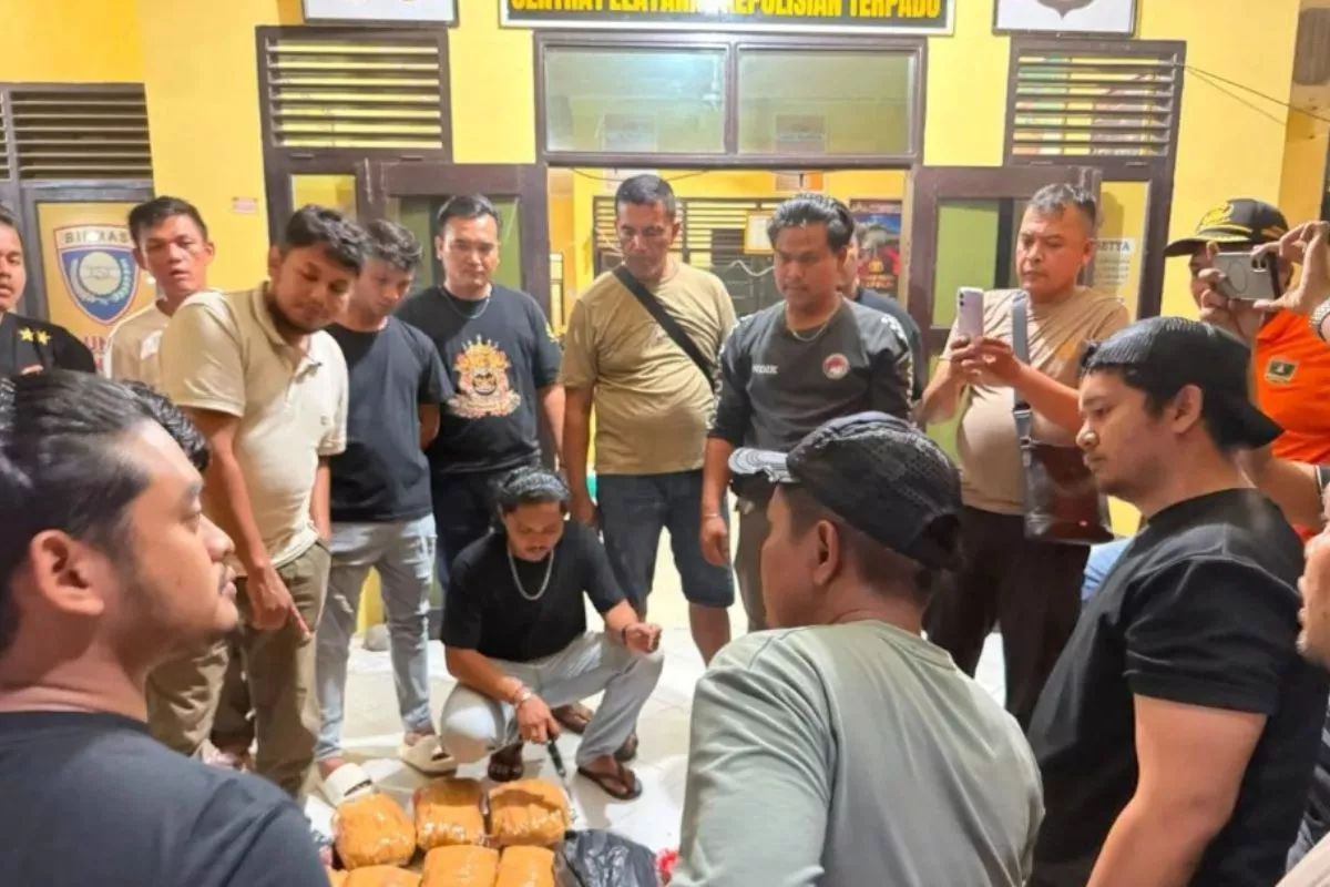 Polisi Bongkar Sindikat Pengedar 575.200 Butir Obat Keras Jakpus