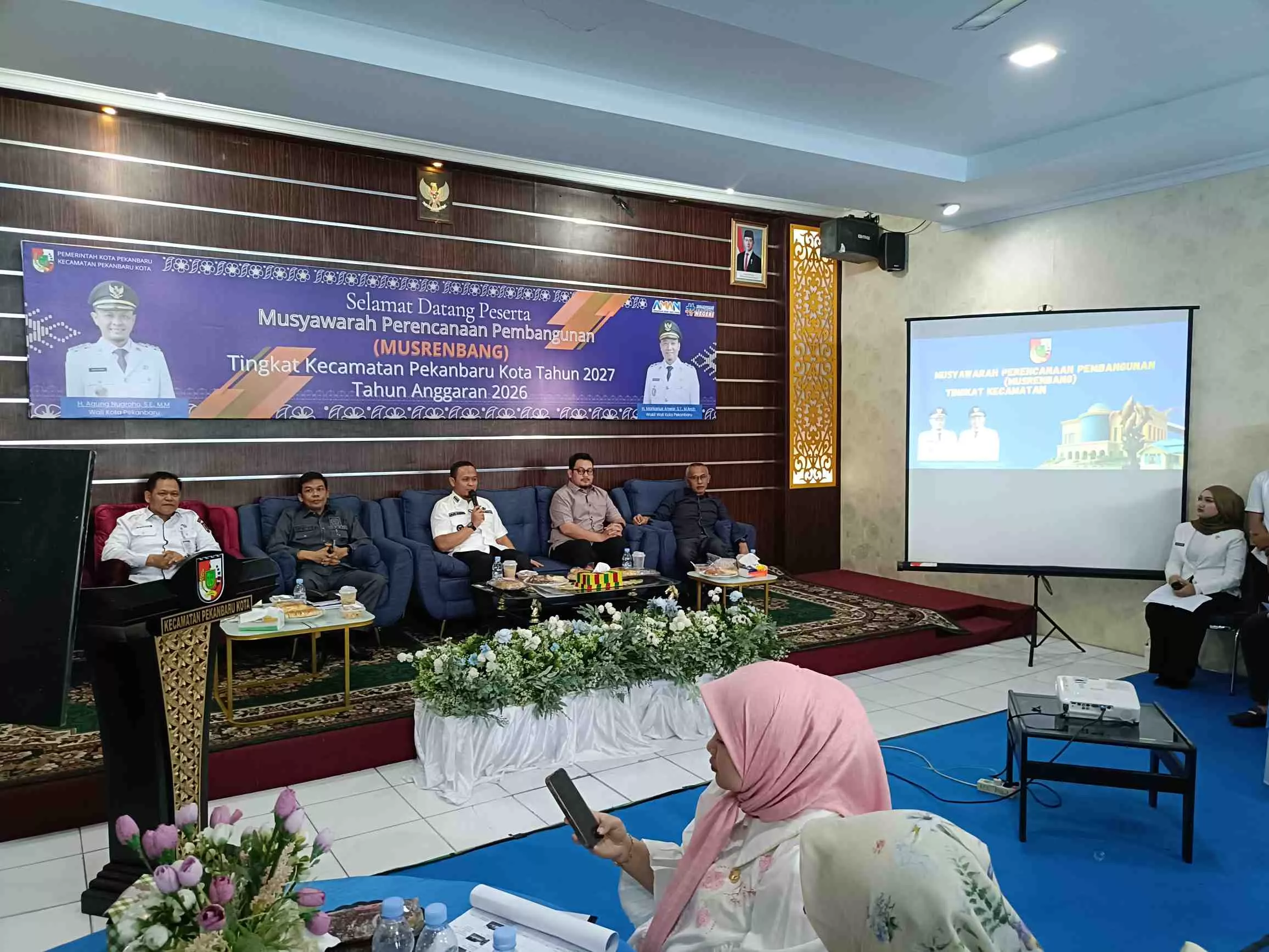 Pastikan Program Dirasakan Warga, Wako Pekanbaru Ikuti Musrenbang di 15 Kecamatan 