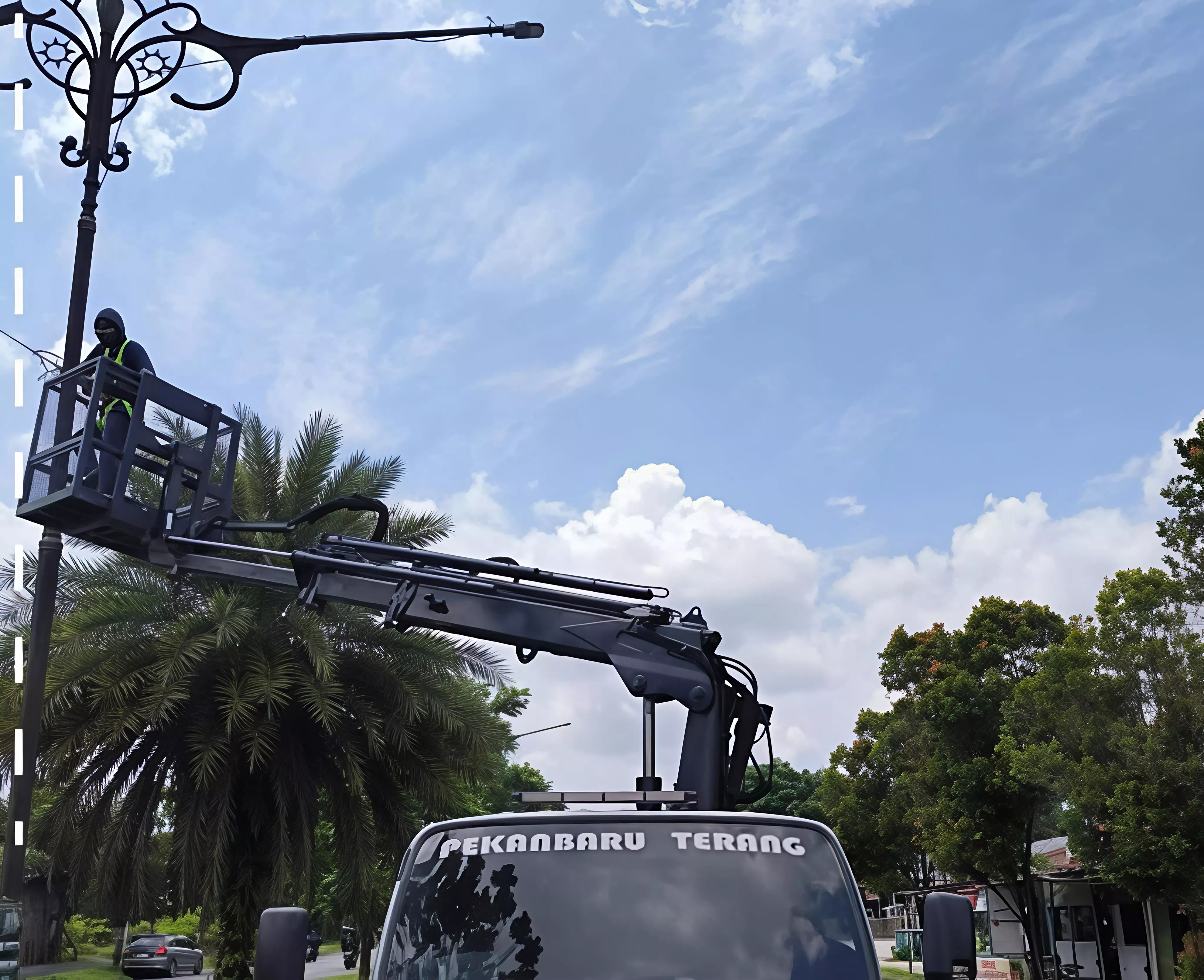 Pemko Pekanbaru Lakukan Peremajaan 2.000 Lampu PJU Tahun ini 