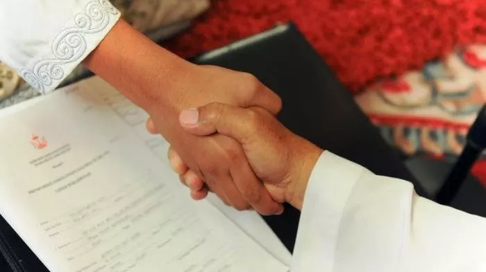 Istri Laporkan Suami dan Atasannya di RSUD Arifin Ahmad, Diduga Nikah Siri