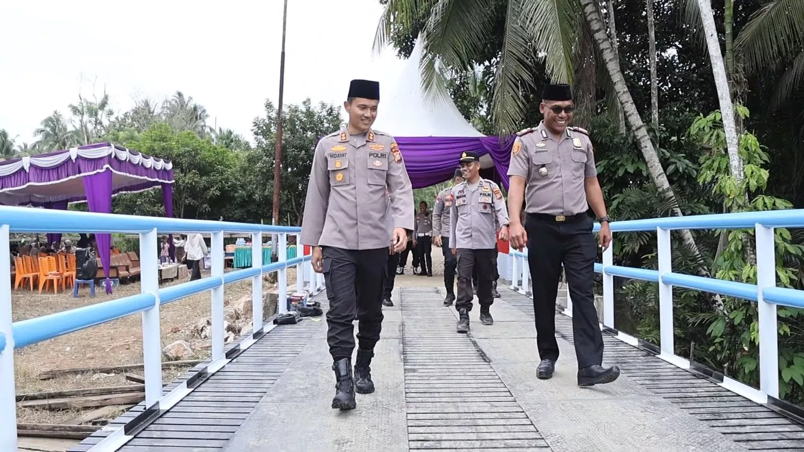 Jembatan Merah Putih Presisi di Kuansing Direnovasi, Kapolres: Dorong Pertumbuhan Ekonomi