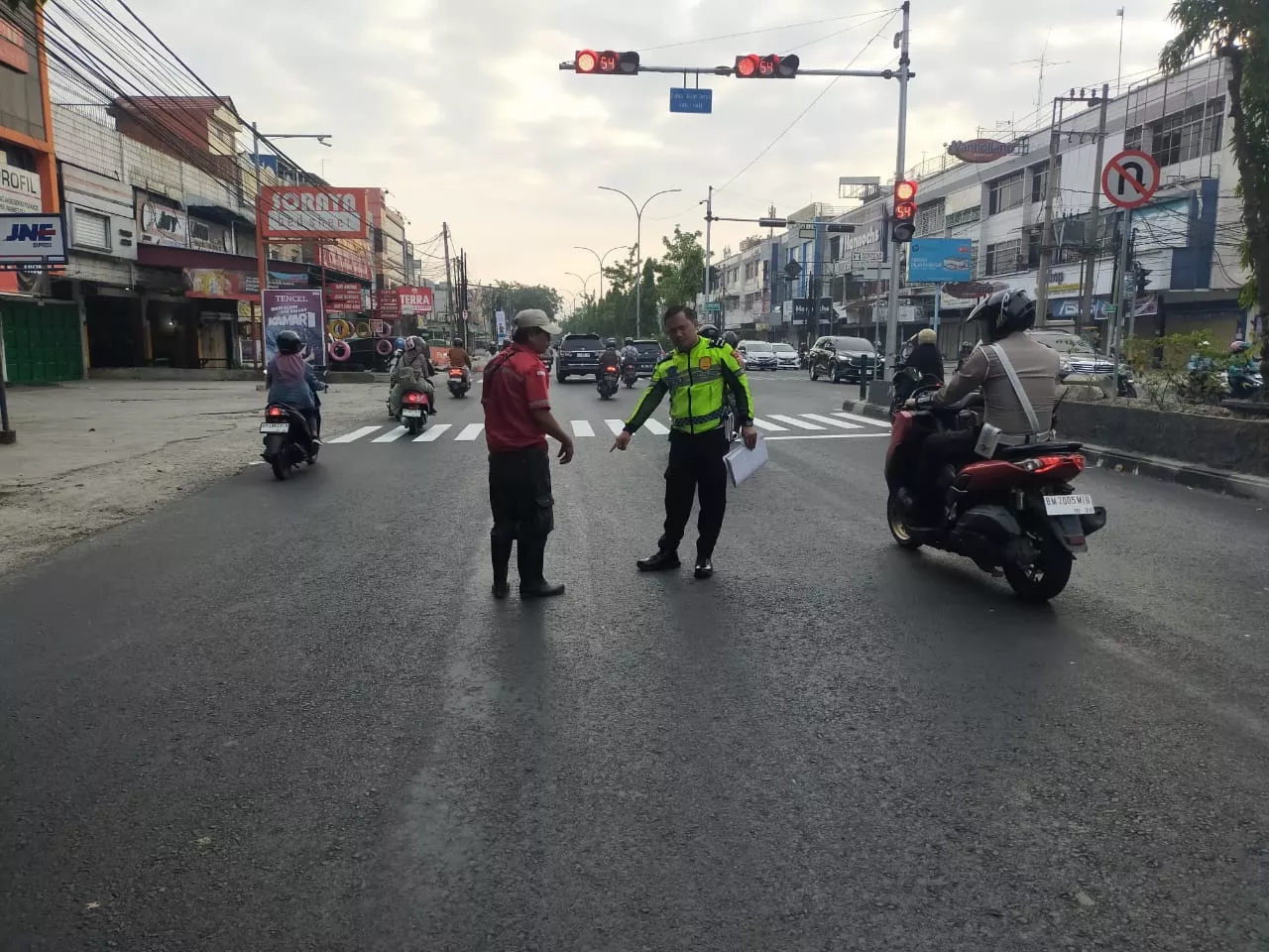 Tabrak Lari di Jalan Tuanku Tambusai Pekanbaru, Satu Orang Tewas