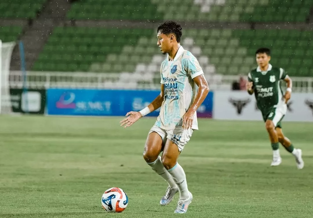 Asir Asiz Tepis Isu Gabung Persija