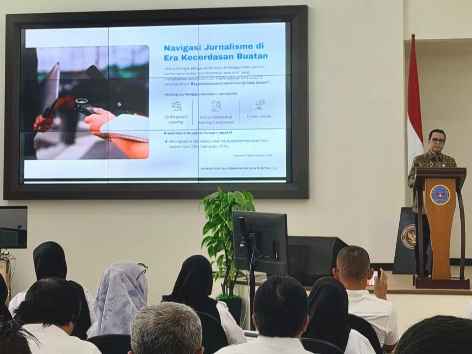 AI Tantangan Jurnalisme, Wamen Komdigi Ingatkan Media saat Retret PWI 2026