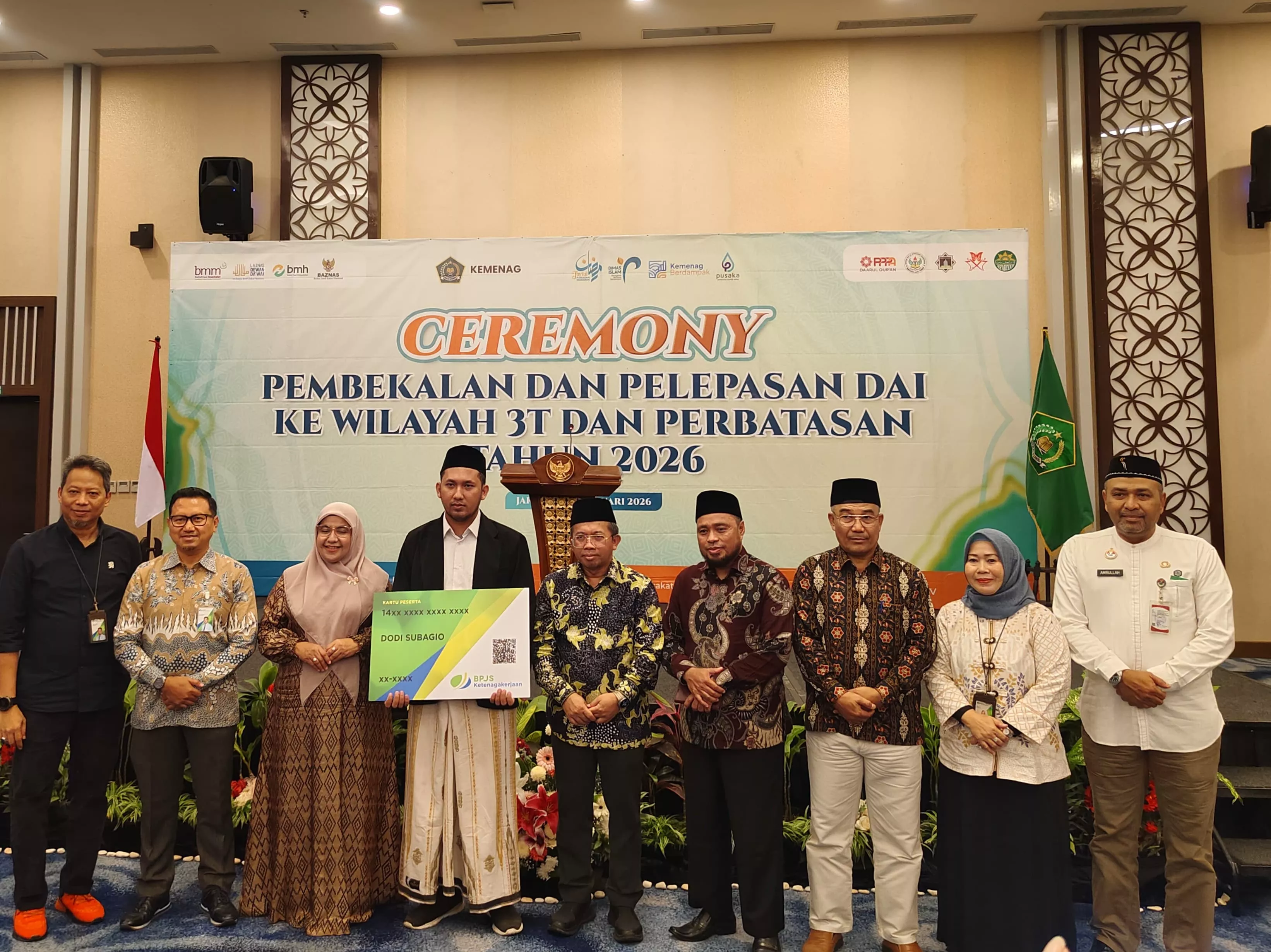 Baznas Riau Berikan Jaminan Sosial Dai di Wilayah 3T