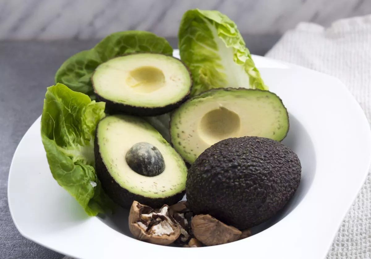 Tak Sekadar Creamy, Ini 3 Alasan Alpukat Baik untuk Kesehatan Pencernaan