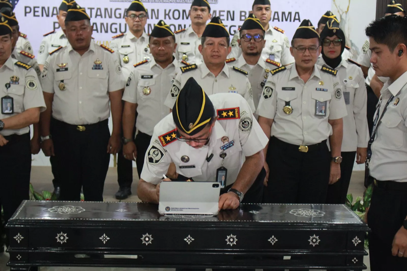 Lapas Kelas IIA Bengkalis Bacakan Ikrar dan Teken Komitmen Pembangunan Zona Integritas