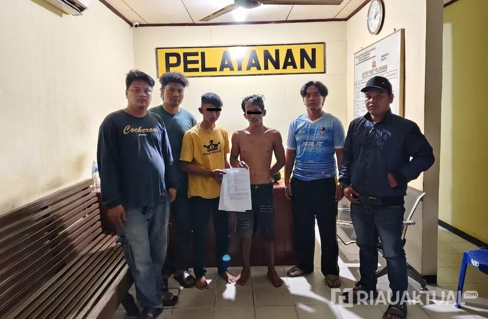 Dua Pemuda Diduga Curi Bibit Sawit Babak Belur Dihakimi Massa