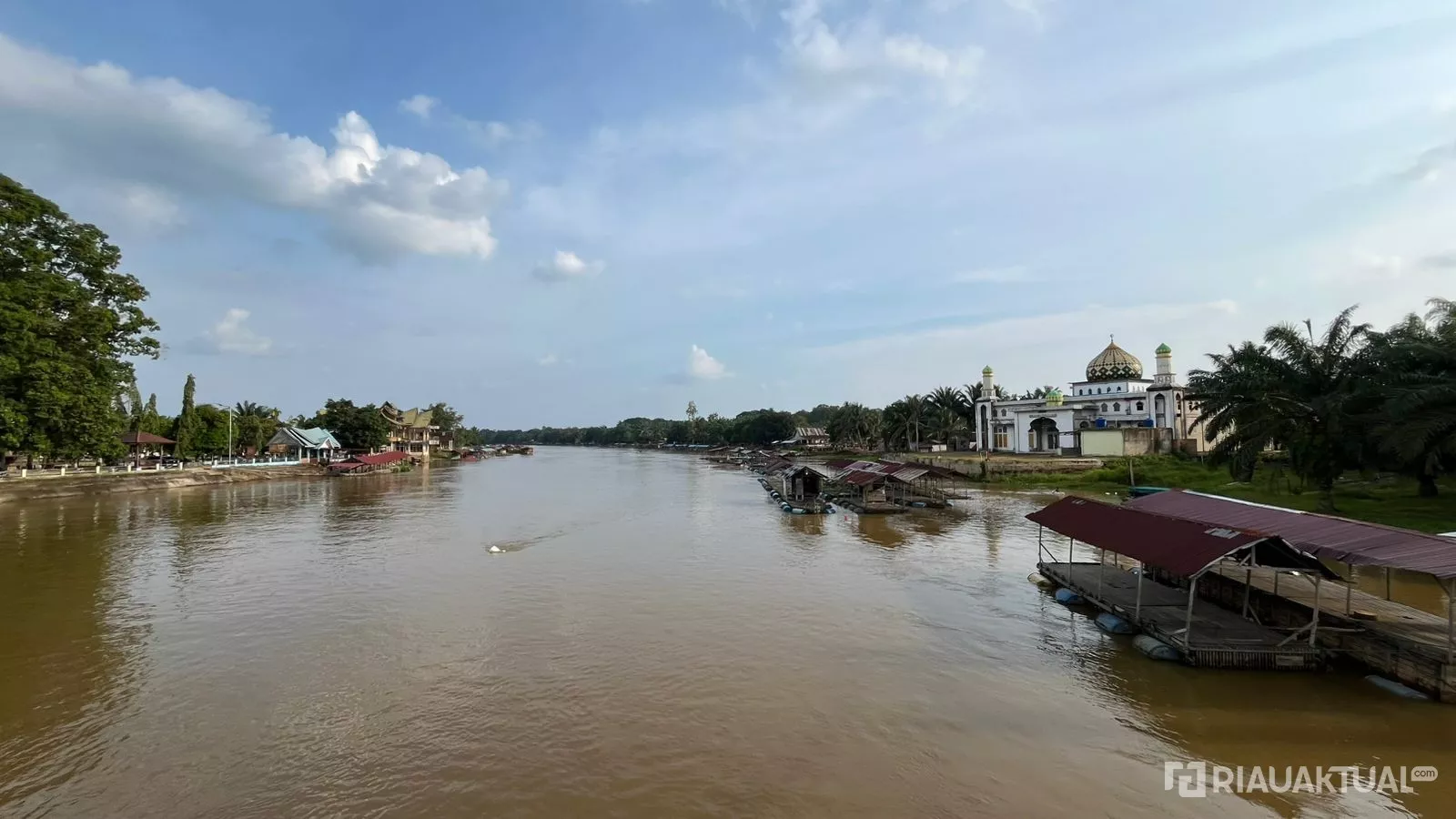 Elevasi PLTA Koto Panjang Menyusut 19 Sentimeter 