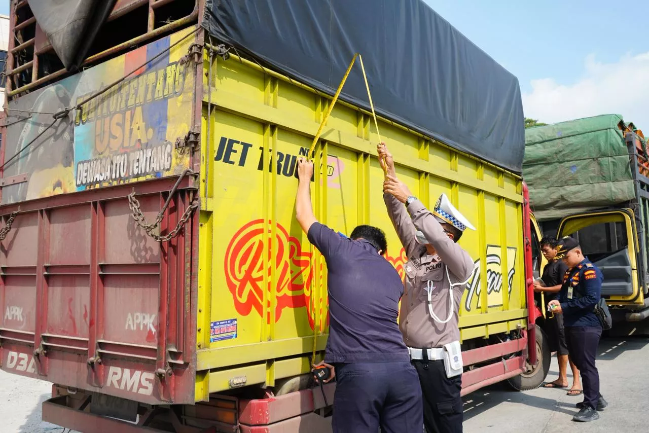 Operasi ODOL di Pekanbaru, Ditlantas Polda Riau Tilang 5 Truk Overload