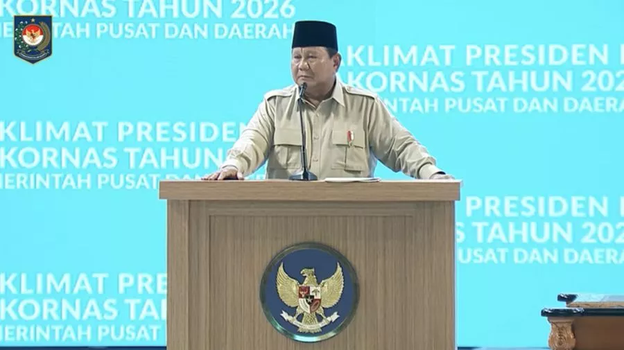 Prabowo Minta Kepala Daerah Tertibkan Spanduk hingga Kabel Semerawut