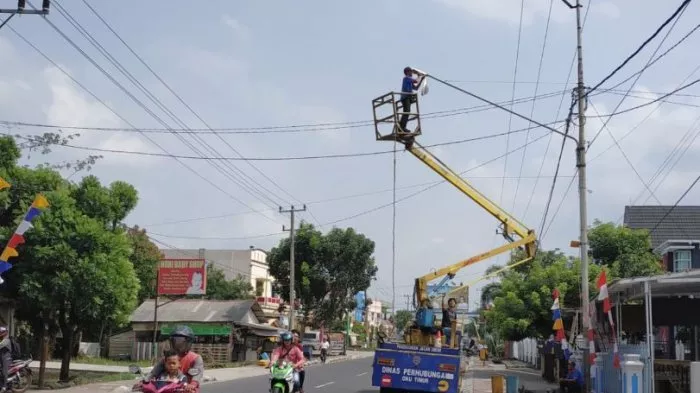 Pemko Pekanbaru Lakukan Peremajaan 2.000 Lampu PJU Tahun ini 