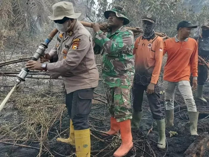 Sudah Empat Hari Satgas Karhutla Lakukan Pendinginan di Rupat Bengkalis