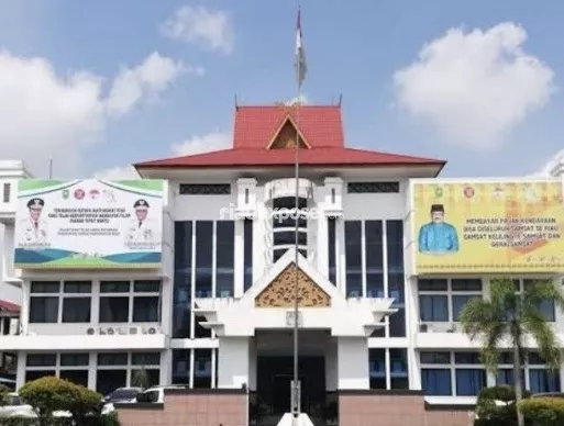 Pemprov Riau Hapus Denda Pajak, Angkutan Barang Diskon 40 Persen